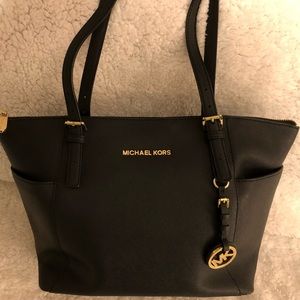 Michael Kors Jet Set East/West Tote Black Saffiano